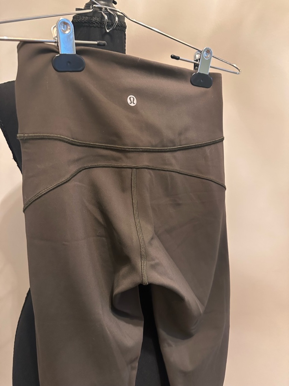 lululemon Olive High-Rise Yoga Leggings - Picture 4 of 5